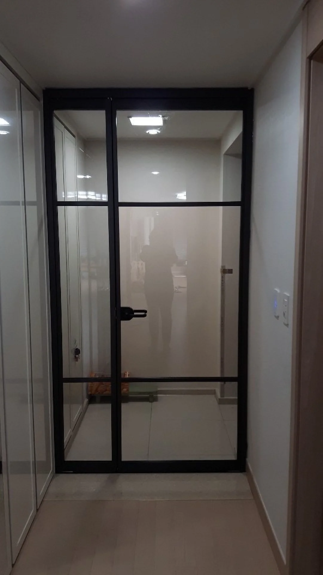 오피스텔 현관중문 시공 사진